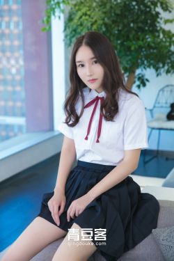 摸胸脱胸罩啪啪啪动态图